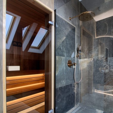 łazienka zaprojektowaną przez Katarzynę Szramek z produktami Geberit 