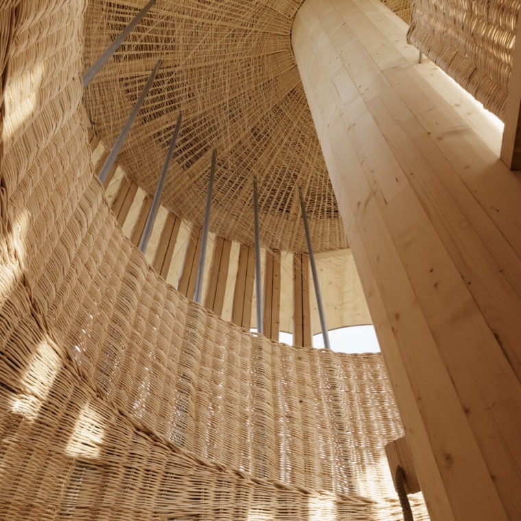 Wnętrze wieży widokowej (fot. Lucia Degonda)