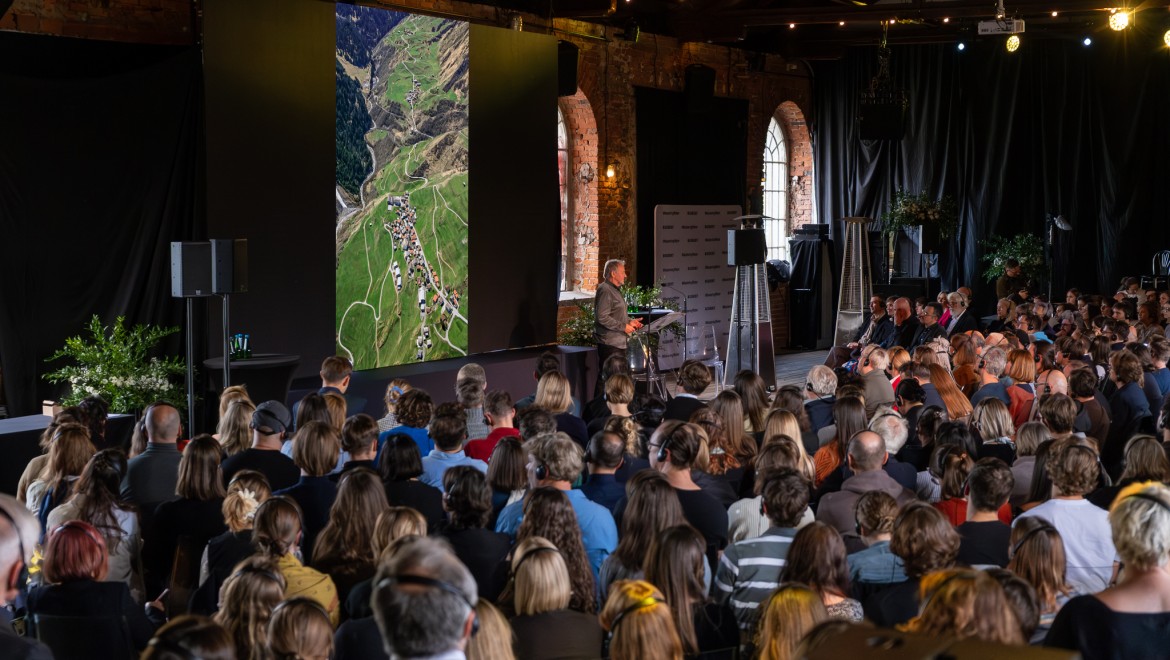 Gion A. Caminada na scenie