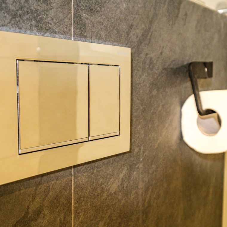 Przycisk uruchamiający Geberit (© Geberit)