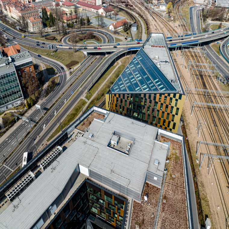 Kompleks biurowy High5ive w Krakowie (© Skanska) Kompleks biurowy High5ive w Krakowie (© Skanska)