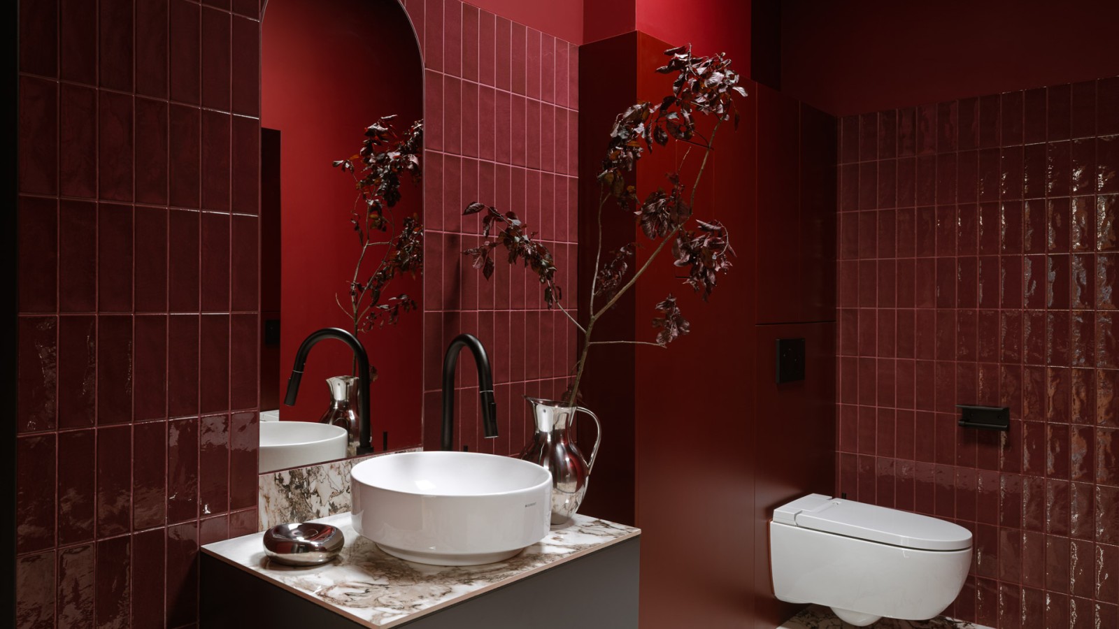 Toaleta w salonie fryzjerskim Maniewski Toaleta w salonie fryzjerskim Maniewski