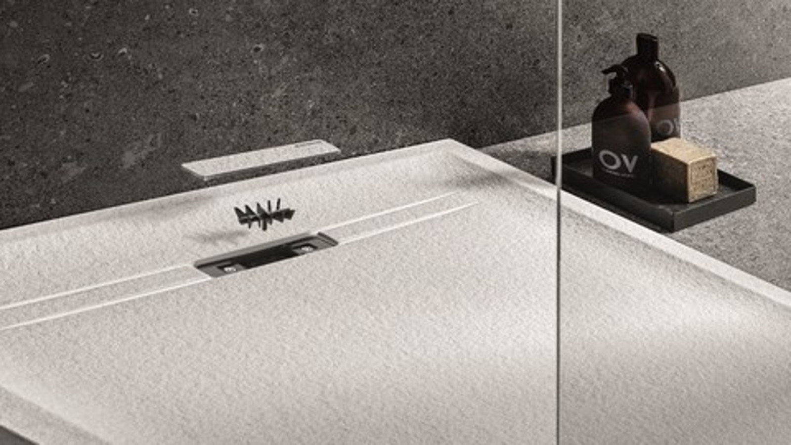 Łatwy w czyszczeniu wyjmowany wkład grzebieniowy do syfonów Geberit