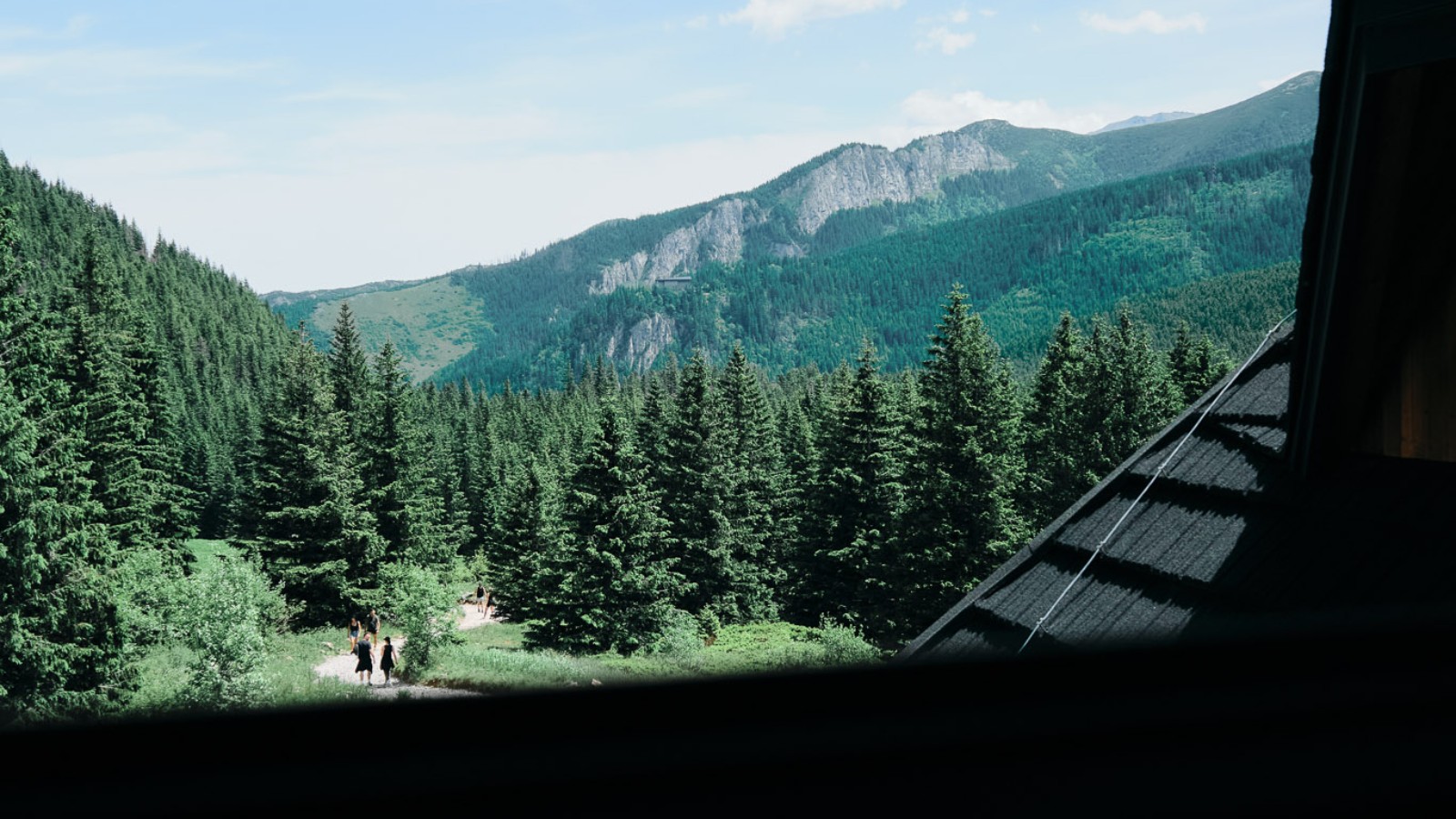 Widok ze schroniska PTTK Hala Kondratowa