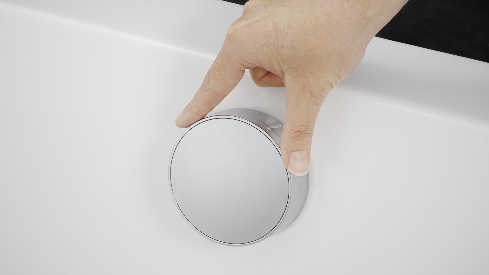 Zestaw odpływowo-przelewowy Geberit z pokrętłem Zestaw odpływowo-przelewowy Geberit z pokrętłem