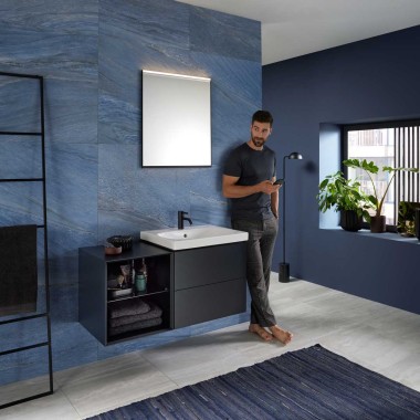 Mix & Match – umywalka Geberit Acanto z szafką pod umywalkę Geberit ONE i otwartym elementem bocznym Mix & Match – umywalka Geberit Acanto z szafką pod umywalkę Geberit ONE i otwartym elementem bocznym