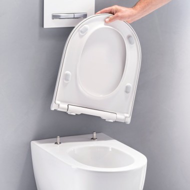 Geberit ONE WC ze zdejmowaną pokrywą i pierścieniem deski sedesowej Geberit ONE WC ze zdejmowaną pokrywą i pierścieniem deski sedesowej