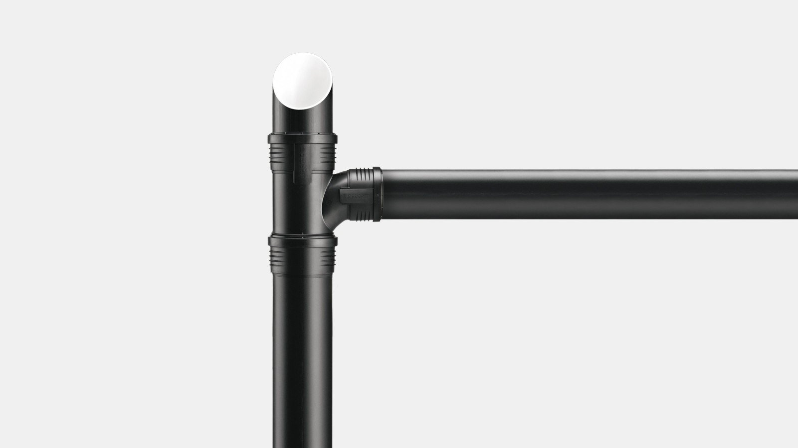 Geberit Silent-PP jest łatwy i bezpieczny w montażu Geberit Silent-PP jest łatwy i bezpieczny w montażu