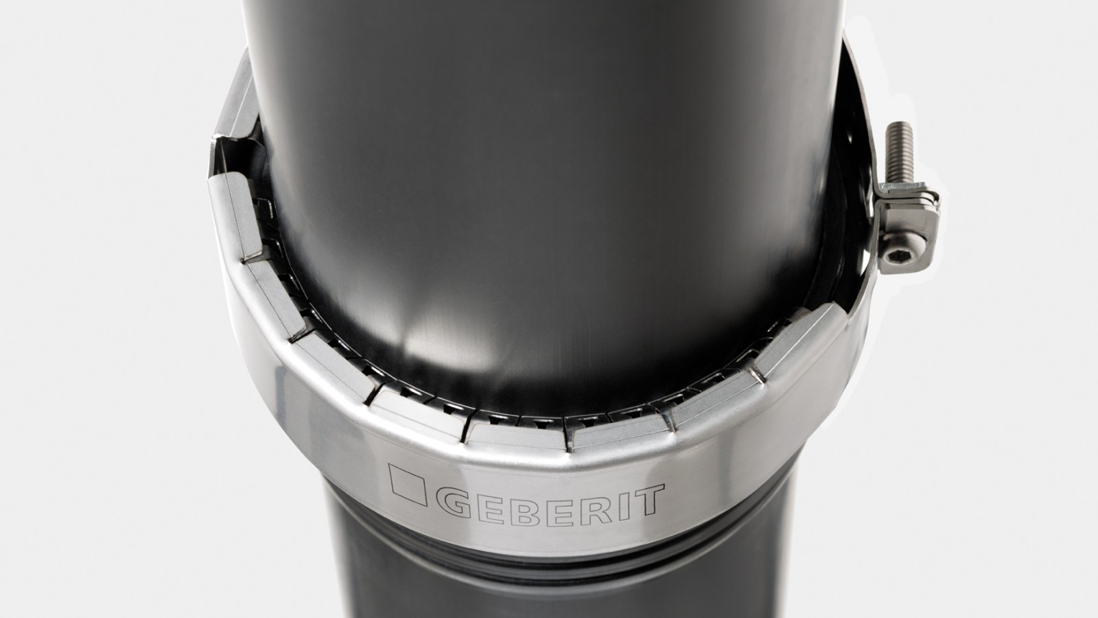 Opaska wzmacniająca Geberit stanowi wyposażenie systemu Silent-PP do odwadniania dachów Opaska wzmacniająca Geberit stanowi wyposażenie systemu Silent-PP do odwadniania dachów