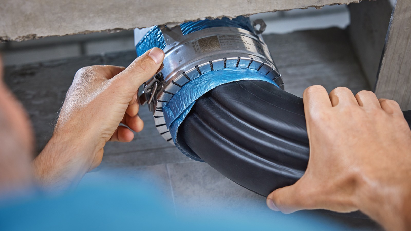 Montaż Geberit RS90 Plus na kolanie Geberit BottomTurn Montaż Geberit RS90 Plus na kolanie Geberit BottomTurn