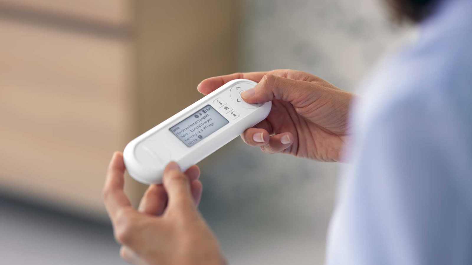 Pilot zdalnego sterowania do toalety myjącej Geberit AquaClean Mera