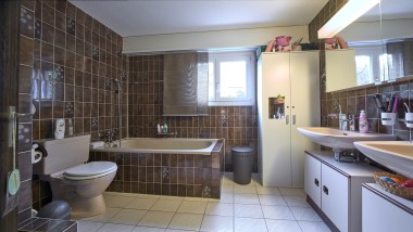 Widok starej łazienki Widok starej łazienki