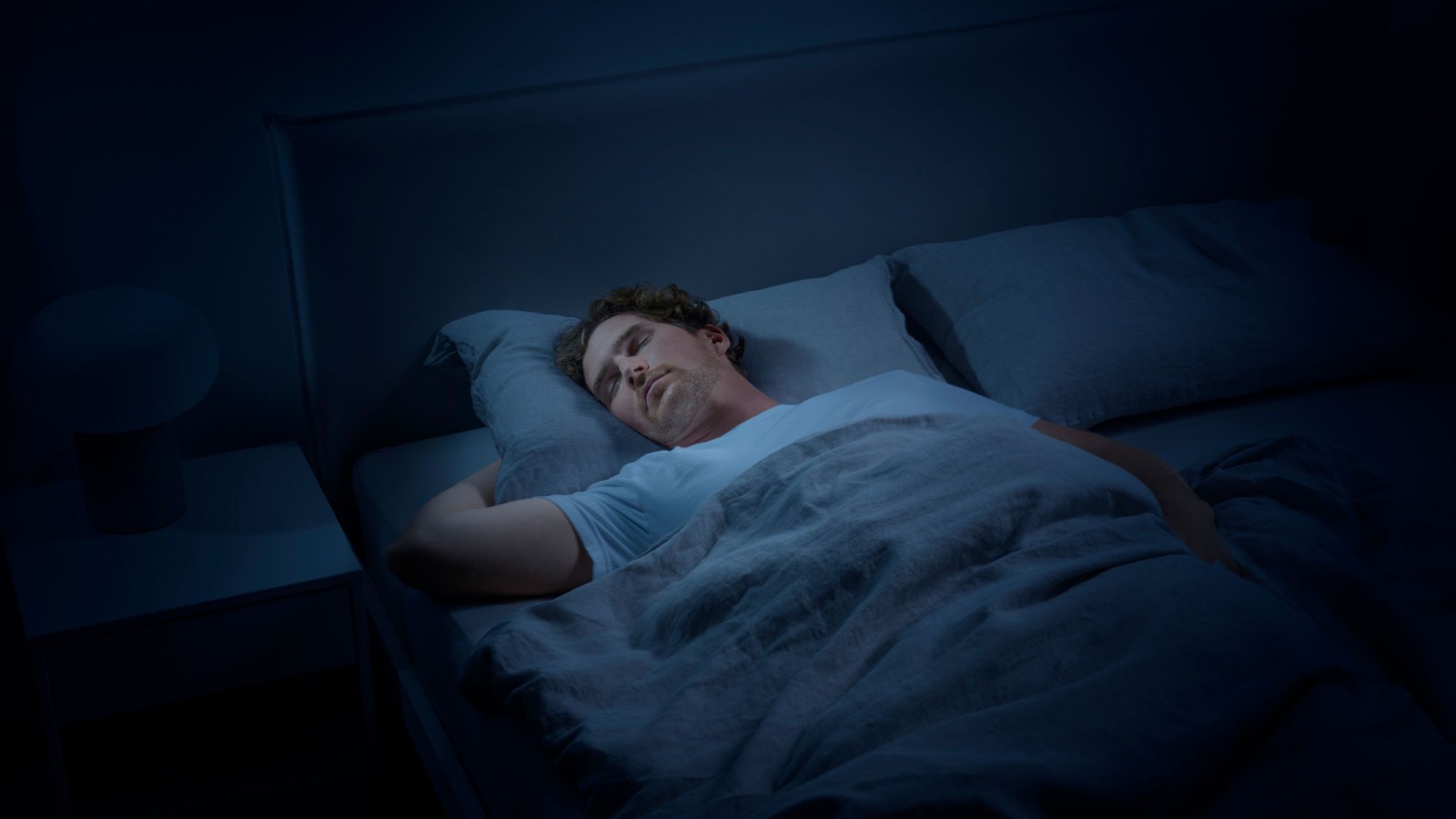 Śpiący mężczyzna Śpiący mężczyzna