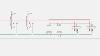 Przykład instalacji wody pitnej w trybie spłukiwania okresowego ze spłuczką sanitarną Geberit zintegrowaną ze spłuczką podtynkową