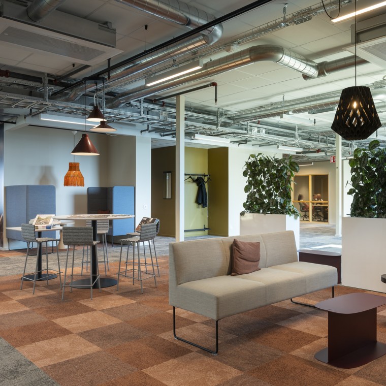 Ambitny cel dla nowoczesnego budynku biurowego: certyfikat LEED Platinum (© baraBild)