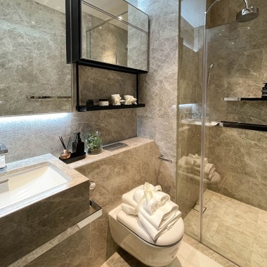 Łazienki dla gości oferują dużo luksusu.(© Guocoland Limited)