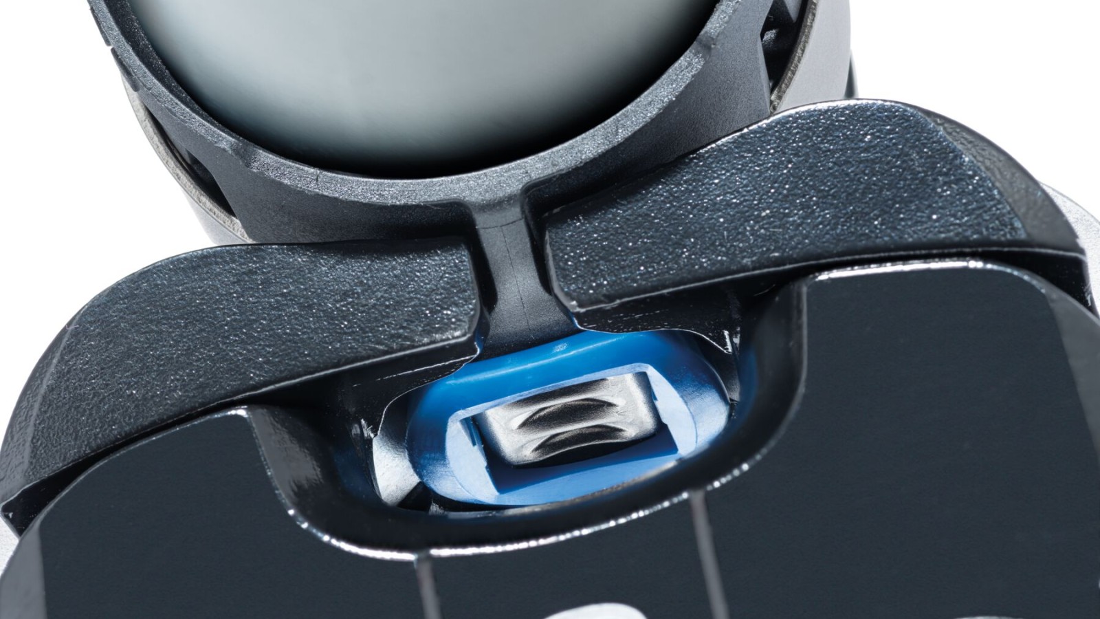 Prowadzenie narzędzia przez wskaźnik zaprasowania z Geberit FlowFit