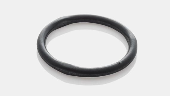 Czarny pierścień uszczelniający do uniwersalnych instalacji z miedzianymi złączkami