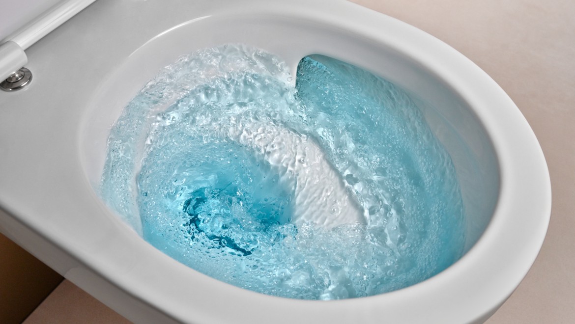 Prezentacja technologii spłukiwania TurboFlush w misce WC Geberit Acanto