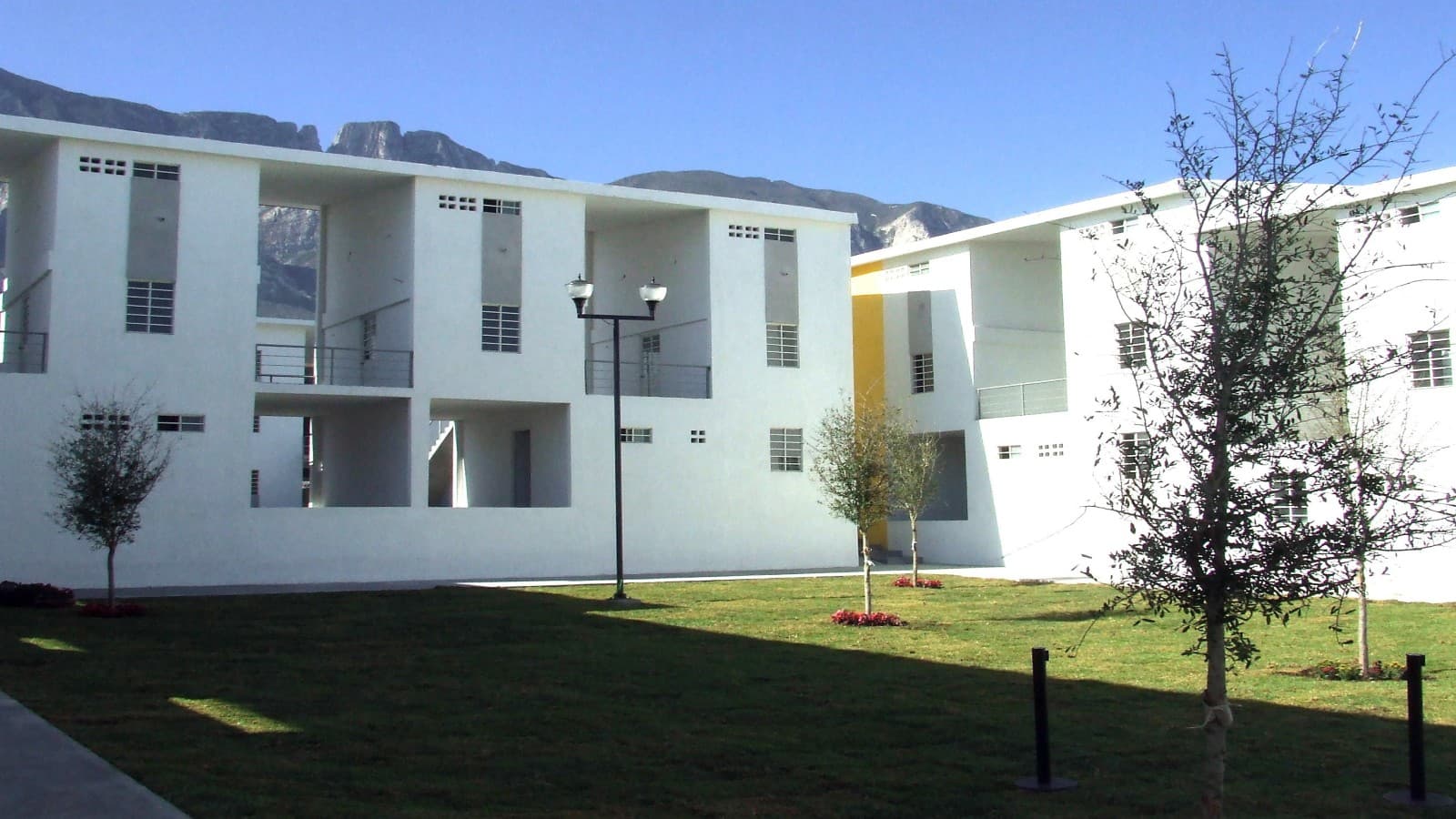 Zespół mieszkaniowy w Monterrey, Meksyk Zespół mieszkaniowy w Monterrey, Meksyk