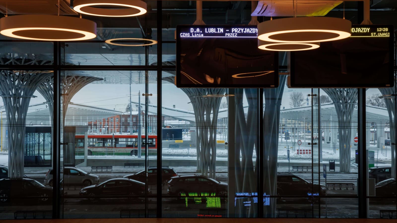 Dworzec Lublin (fot. Bartek Barczyk) Dworzec Lublin (fot. Bartek Barczyk)