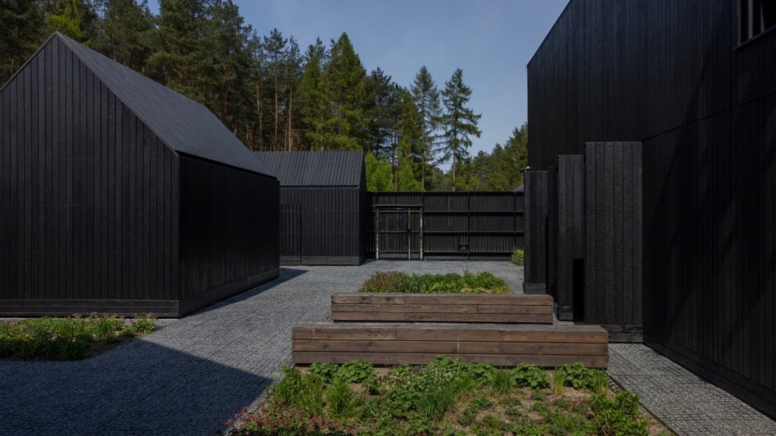 Budynek edukacyjny (fot. Bartek Barczyk) Budynek edukacyjny (fot. Bartek Barczyk)