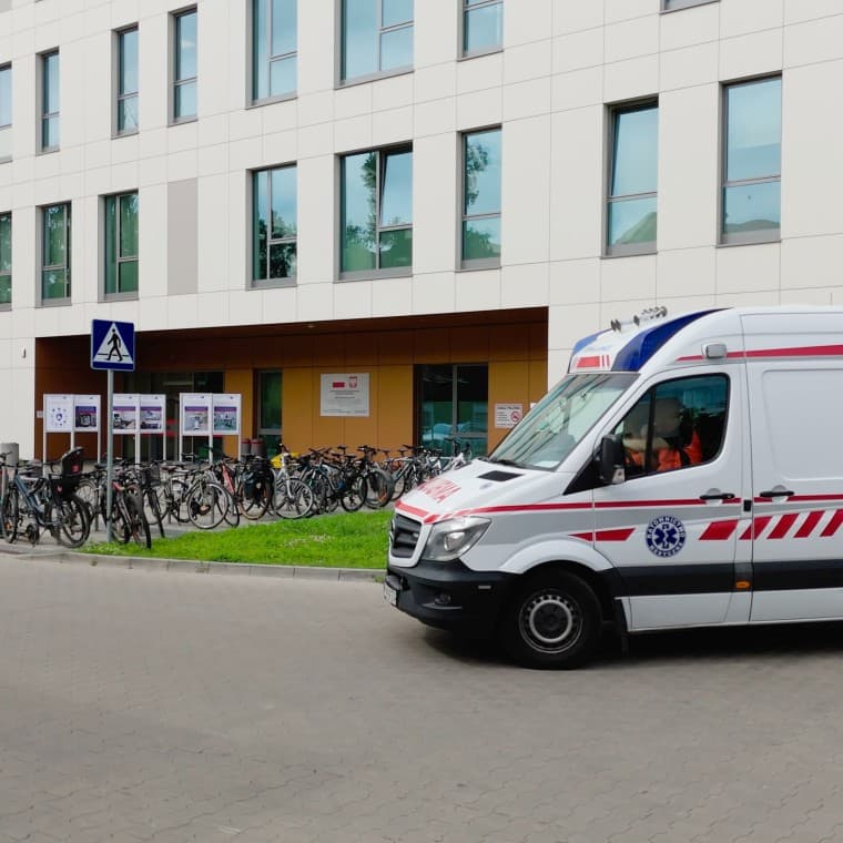 Budynek Centralnego Szpitala Klinicznego w Poznaniu Budynek Centralnego Szpitala Klinicznego w Poznaniu