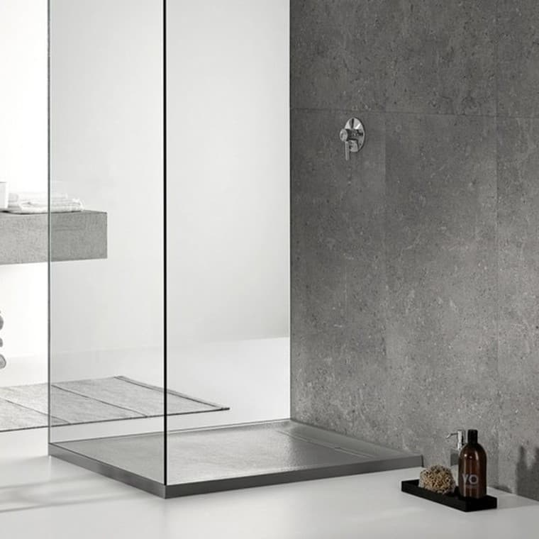 Otwarta kabina prysznicowa z brodzikiem Geberit Sestra w kolorze szarym Otwarta kabina prysznicowa z brodzikiem Geberit Sestra w kolorze szarym