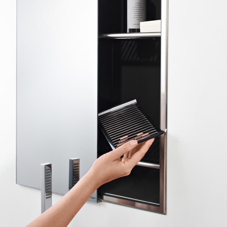 Wnękowy schowek w kolorze umbra-szarym Wnękowy schowek w kolorze umbra-szarym