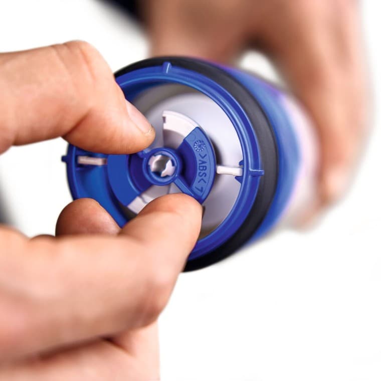 Dławik na zaworze spłukującym Geberit typ 208 Dławik na zaworze spłukującym Geberit typ 208