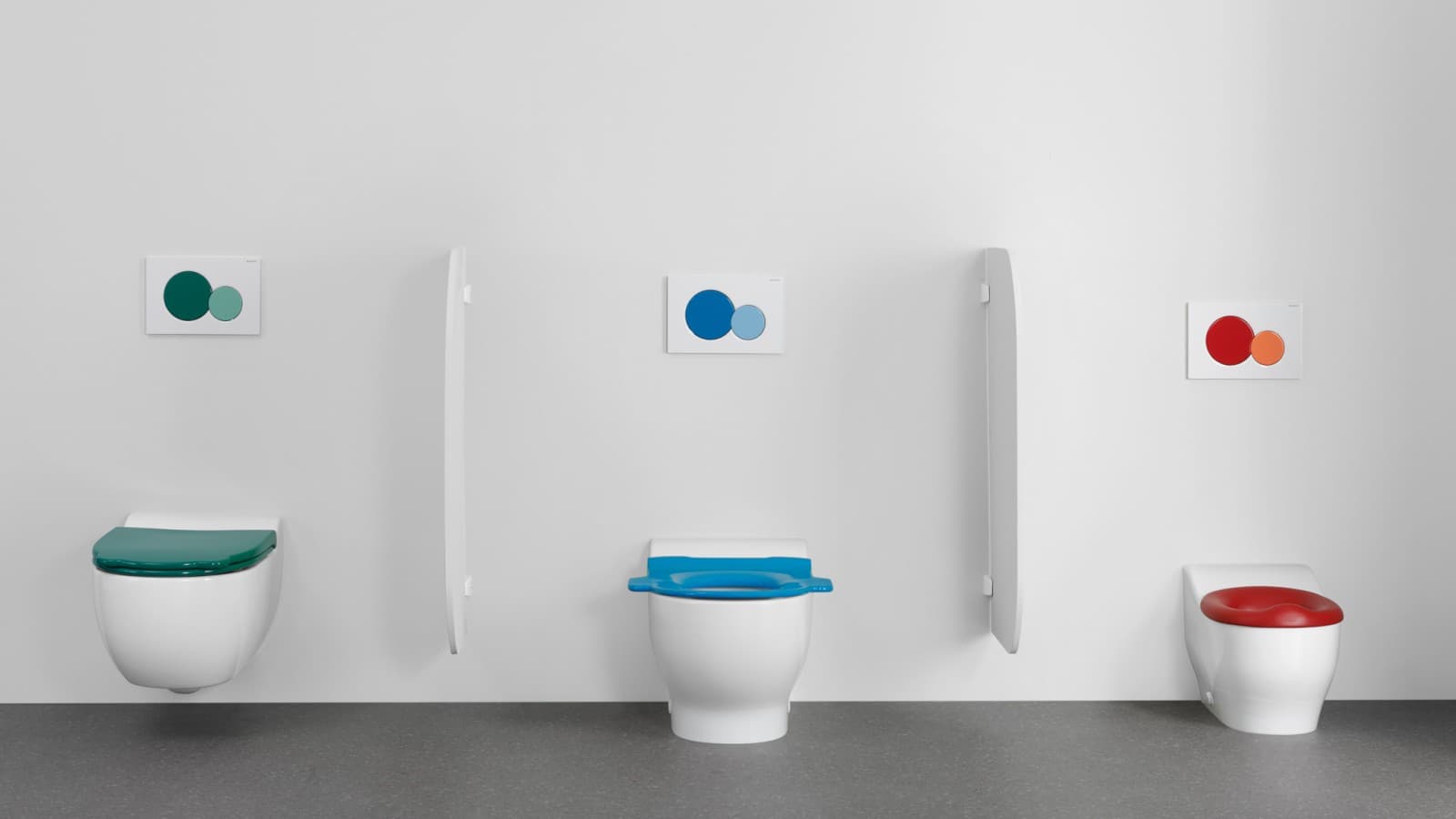 Toalety z miskami WC i przyciskami spłukującymi z serii Geberit Bambini Toalety z miskami WC i przyciskami spłukującymi z serii Geberit Bambini