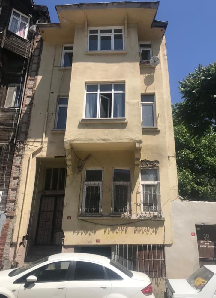 Przed i po: budynek jak przed przebudową (© Hotel Turkish House) Przed i po: budynek jak przed przebudową (© Hotel Turkish House)