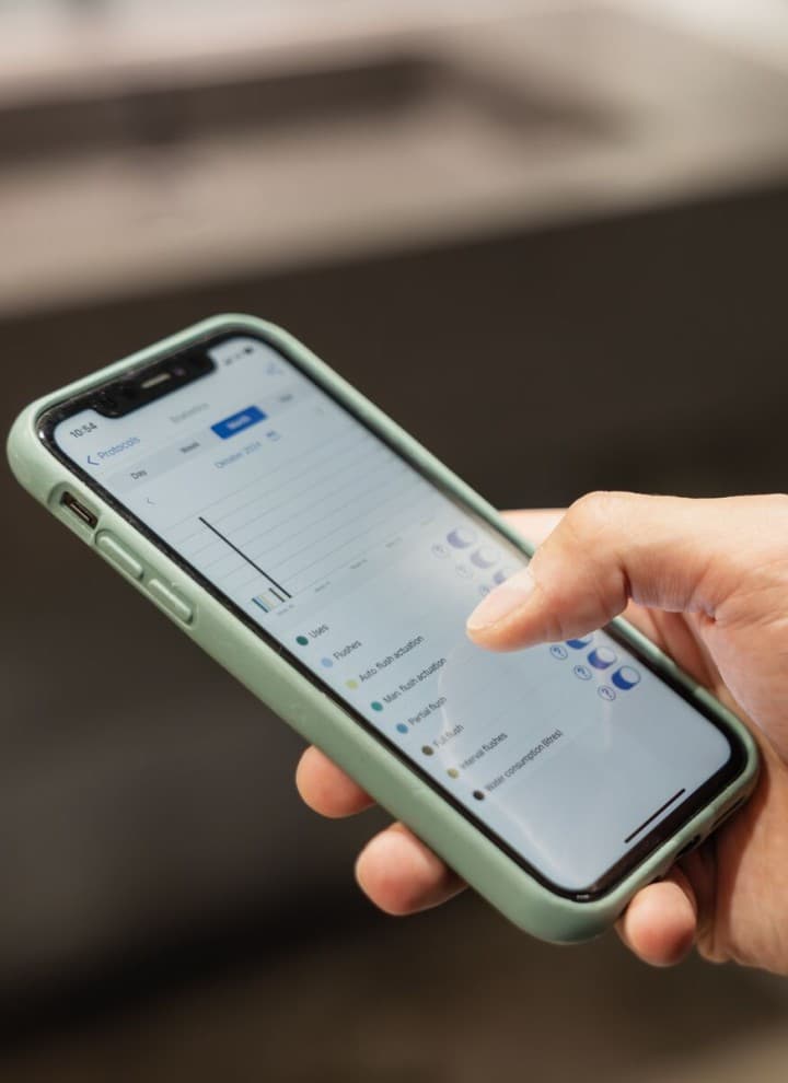 Odczyt danych dotyczących zużycia w aplikacji Geberit Control na urządzeniu lub centralnie w bramce Geberit Gateway Odczyt danych dotyczących zużycia w aplikacji Geberit Control na urządzeniu lub centralnie w bramce Geberit Gateway