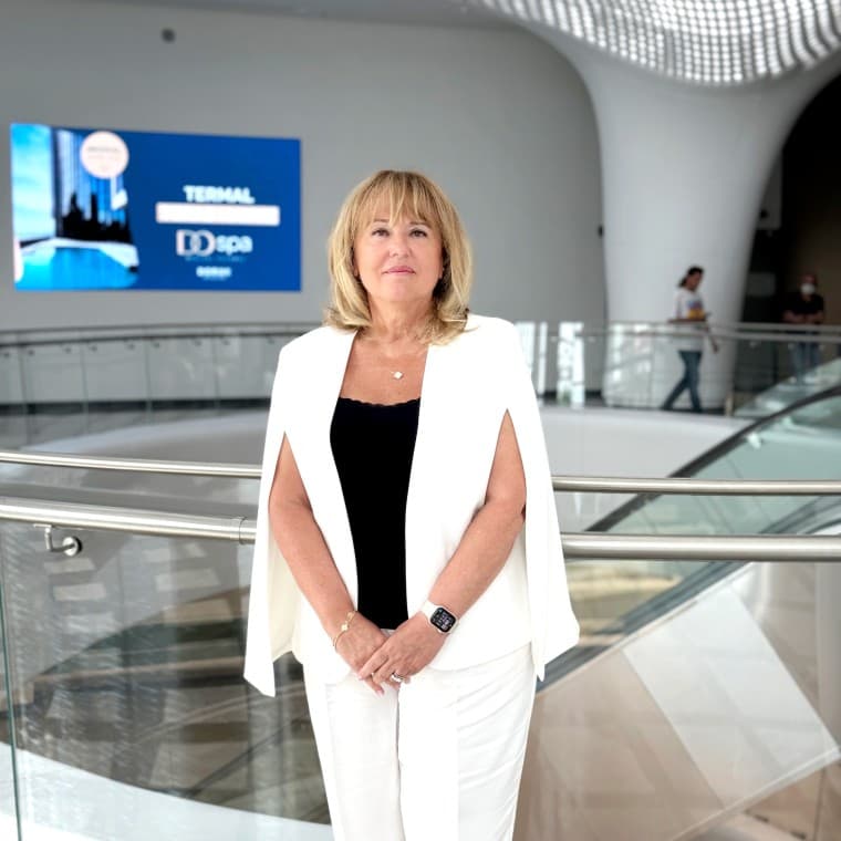 Prof. dr Zeynep Kahveci chce, aby jej pacjenci i personel czuli się komfortowo. (© Doruk Hospital) Prof. dr Zeynep Kahveci chce, aby jej pacjenci i personel czuli się komfortowo. (© Doruk Hospital)