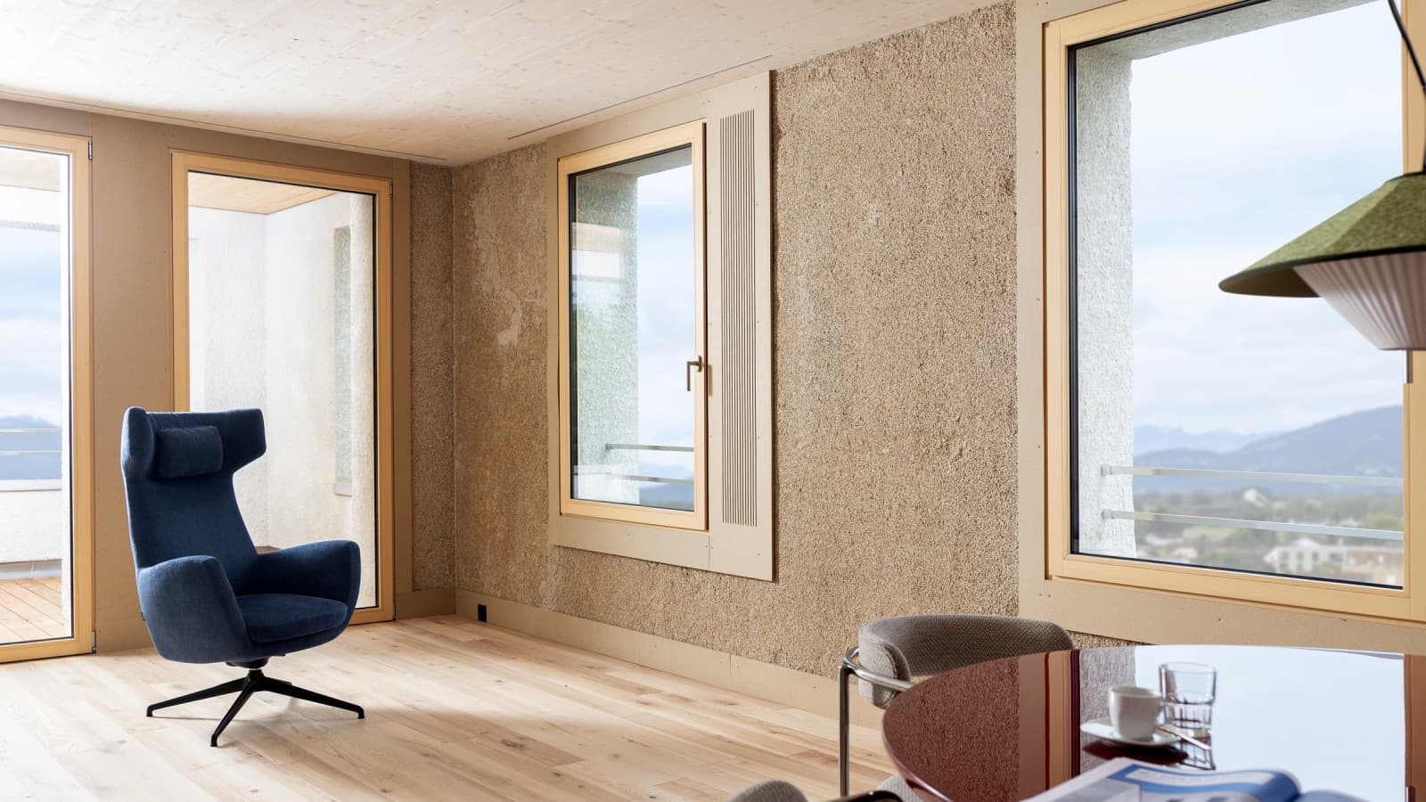 Cegły konopne są używane we wnętrzu największego domu konopnego w Europie. (© Openly / Jens Ellensohn) Cegły konopne są używane we wnętrzu największego domu konopnego w Europie. (© Openly / Jens Ellensohn)