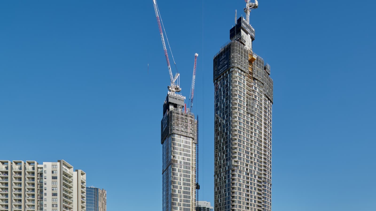 Dwie wieże George Towers 180 są zapowiedzią zagęszczenia aglomeracji Sydney (© Michael Curwood & Adam Powell) Dwie wieże George Towers 180 są zapowiedzią zagęszczenia aglomeracji Sydney (© Michael Curwood & Adam Powell)