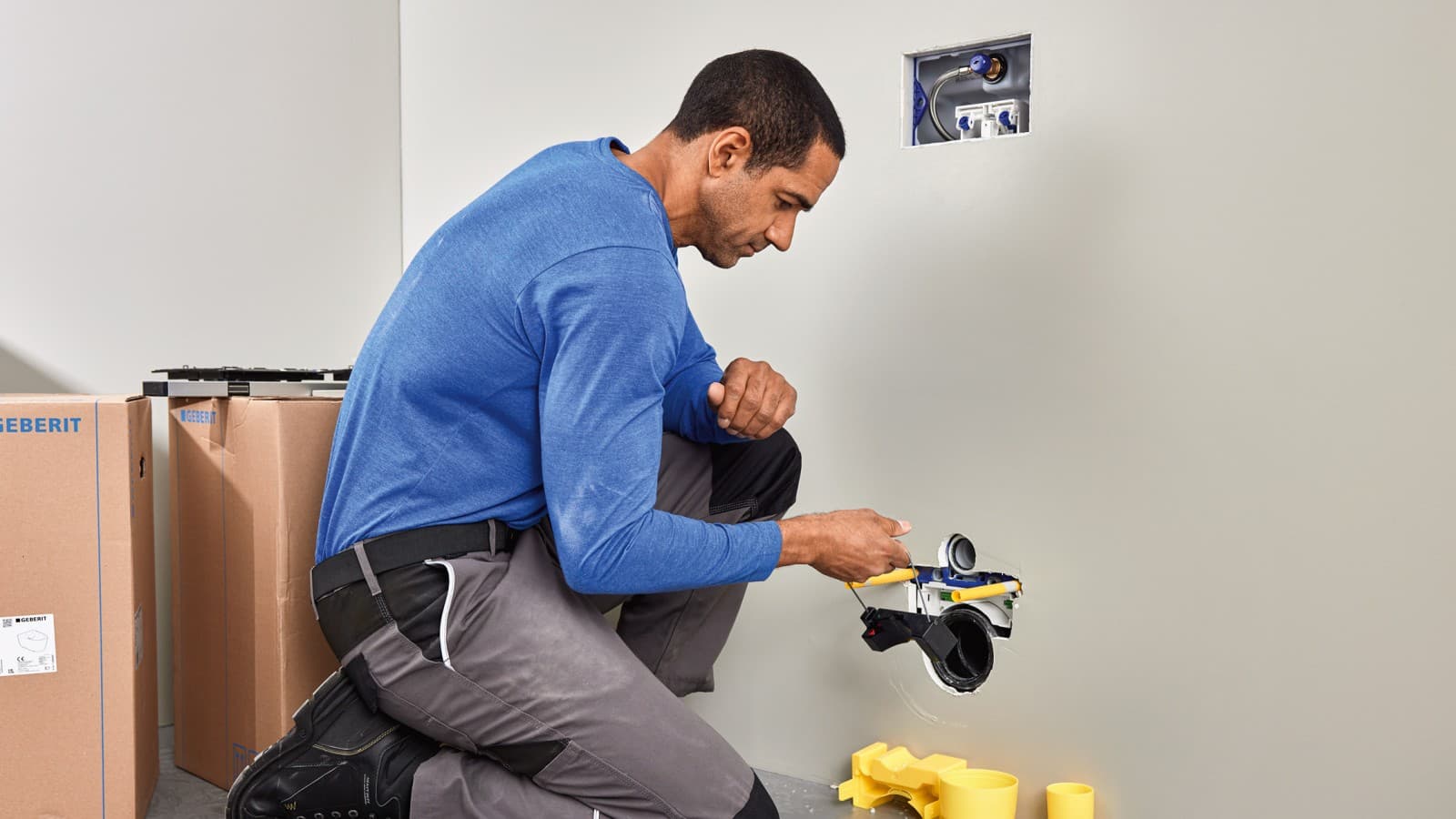 Instalacja konwertera Geberit Bus do sterowania WC Instalacja konwertera Geberit Bus do sterowania WC